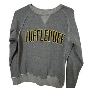 Universal Studios High End Gray Harry Potter Hufflepuff Sweatshirt Women’s S